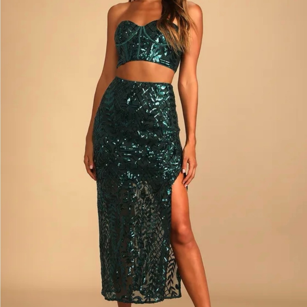 Lulus Stunning Impression Emerald Green Sequin Two-Piece Midi Dress Size S NWT